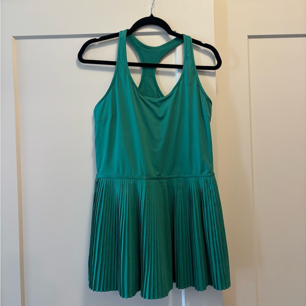 Lululemon Emerald Green active dress